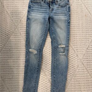 Buckle Light Blue Distressed Skinny Jeans